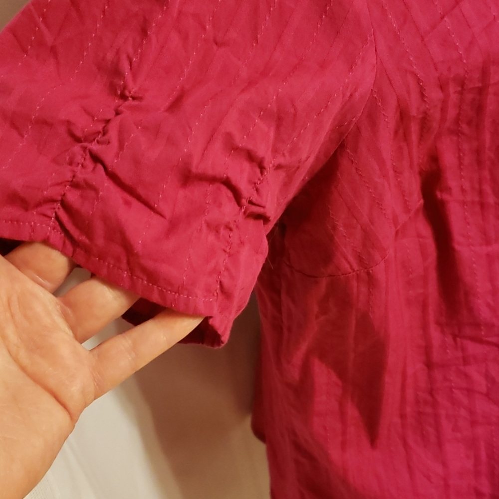 Button down blouse. - Picture 3 of 8